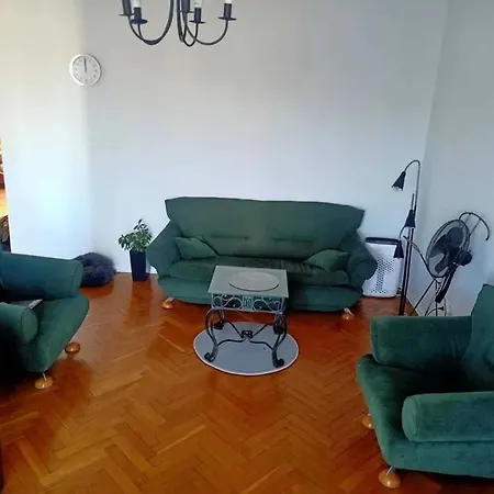 Aleja 57 *